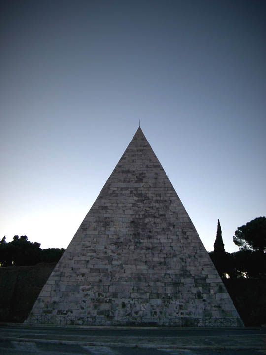 117rom_piramide_di_caio_cestio