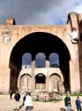 084rom_forum_romanum_basilica_di_massenzio_e_costantino